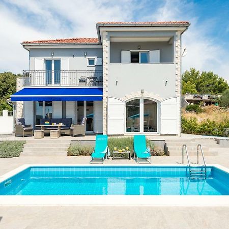 Villa Patricia 로고즈니차 외부 사진