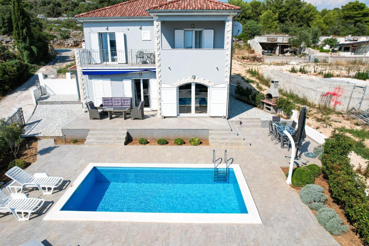 Villa Patricia 로고즈니차 외부 사진