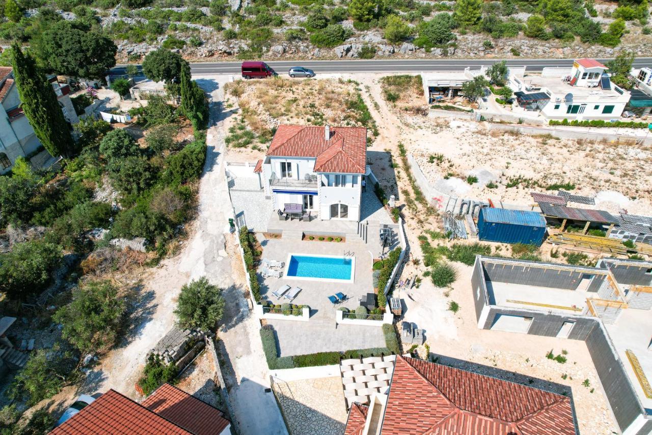 Villa Patricia 로고즈니차 외부 사진
