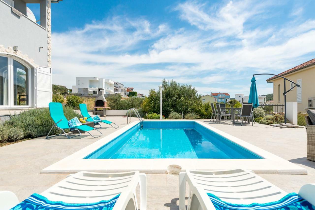 Villa Patricia 로고즈니차 외부 사진